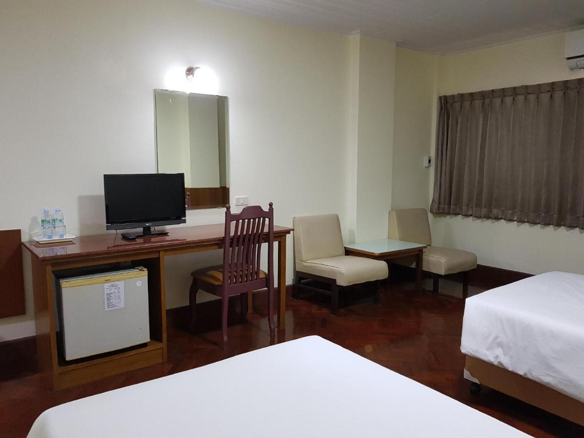 Khách sạn Florida 2*