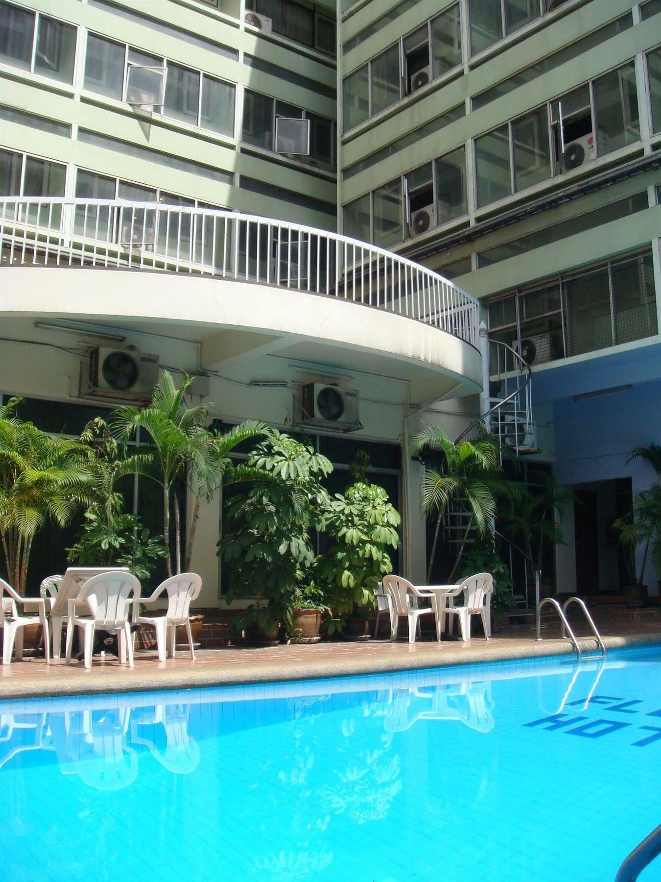 Florida Khách sạn 2*